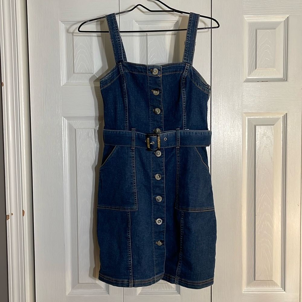 Denim H&M Mini Dress with pockets & belt - Size Small
